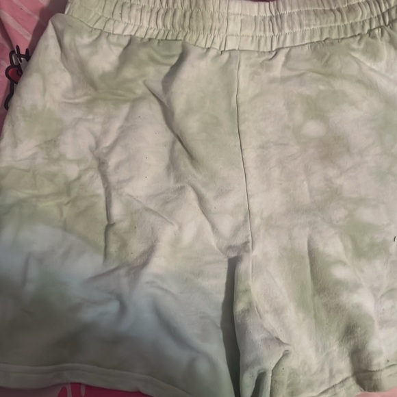 the simpson green shorts - Picture 3 of 4